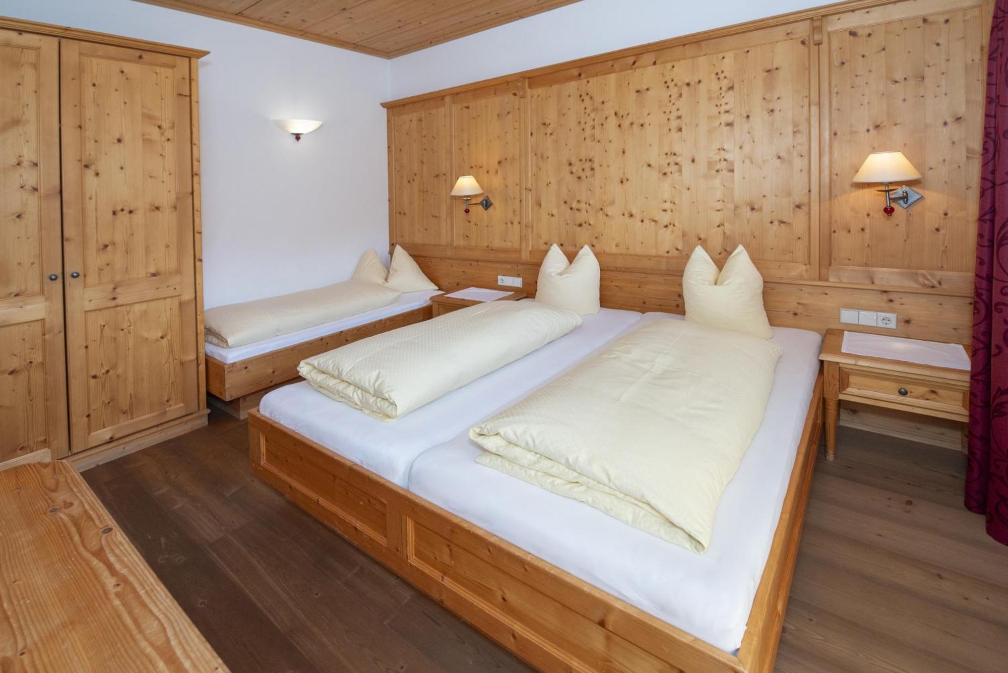 Gaestehaus Larch アルプバッハ エクステリア 写真